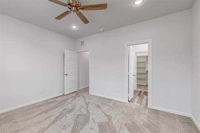 Building Photo - 349 Mule Deer Mews
