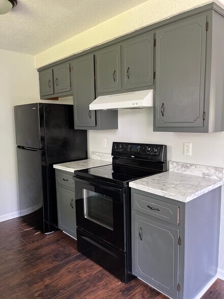 Kitchen 2 - 561 Donna Drive