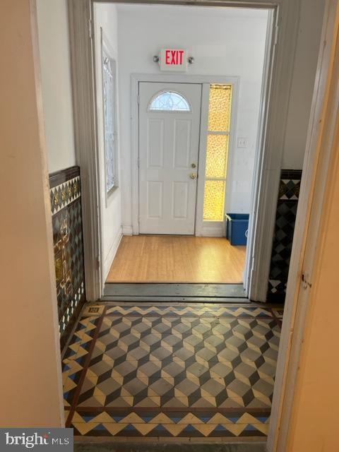 Building Photo - 4007 Spring Garden St