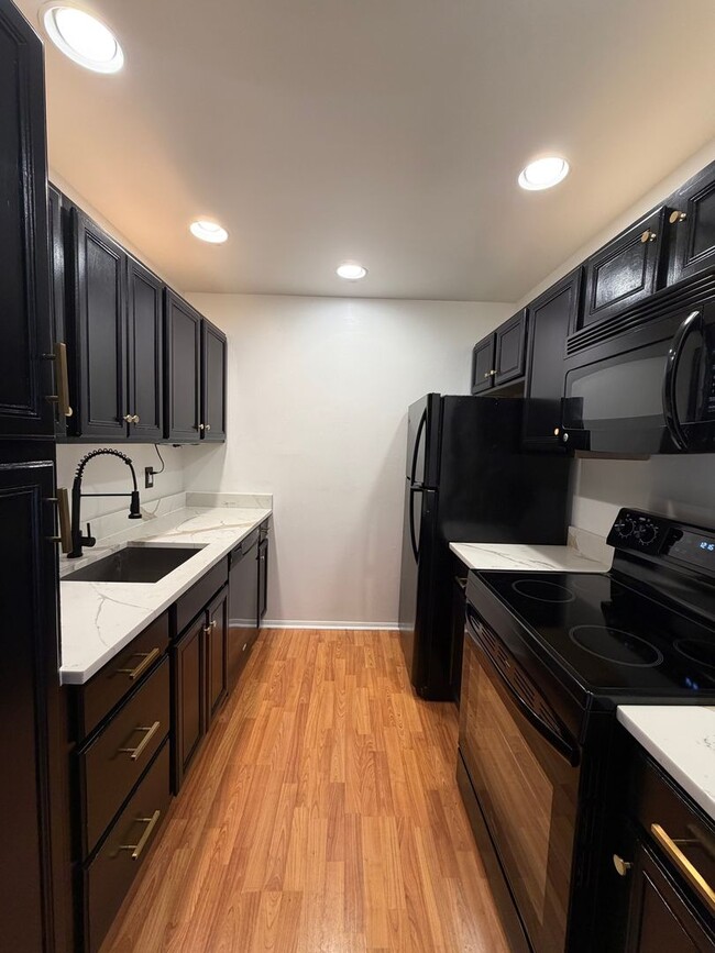 Building Photo - 20 Dougherty Blvd