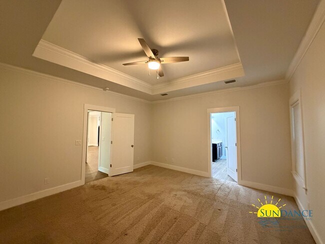 Building Photo - Spacious 5-Bedroom Home in Northern Pines, Fort Walton Beach!