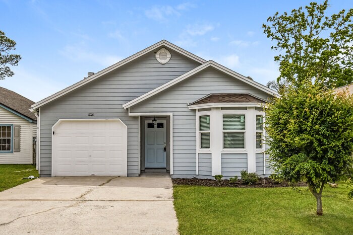 Primary Photo - 1876 Ontario Ct