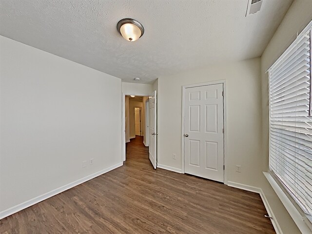 Building Photo - 1124 Emma May Point