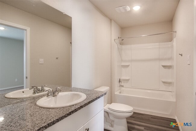 Building Photo - 1915 Chiffchaff