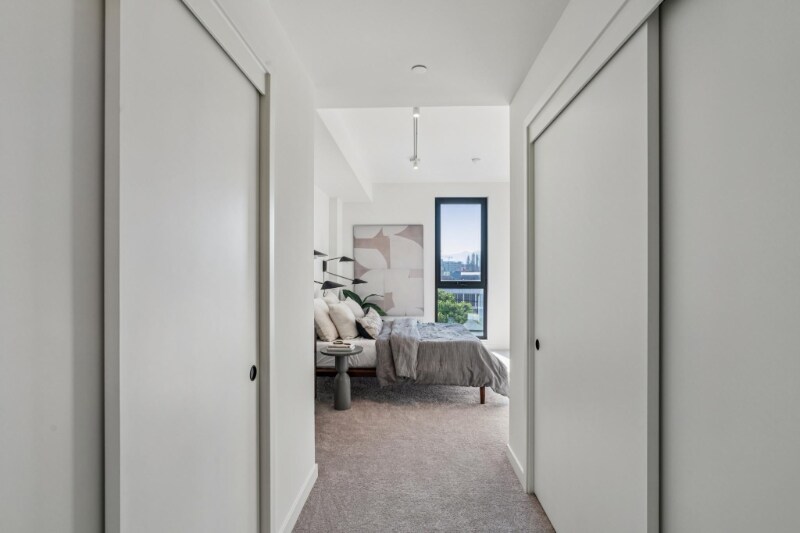 Building Photo - 395 6th St