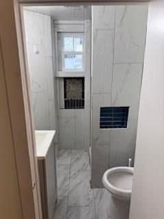 Building Photo - 976 Chalkstone Ave