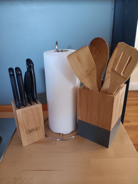 Building Photo - 88 Wesleyan Ave