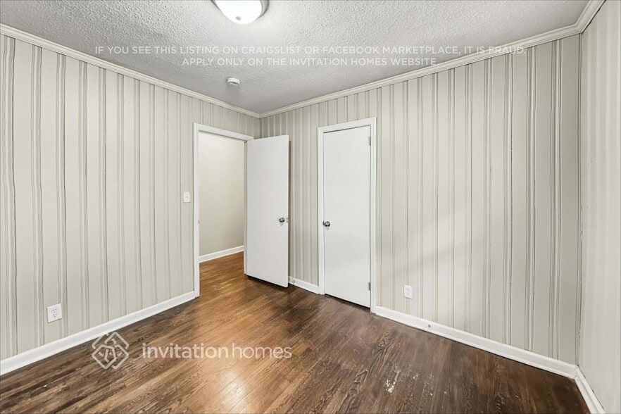 Building Photo - 2751 Flagstone Dr SE
