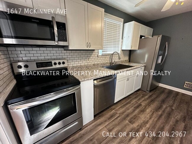 Building Photo - 1647 McKinney Ave