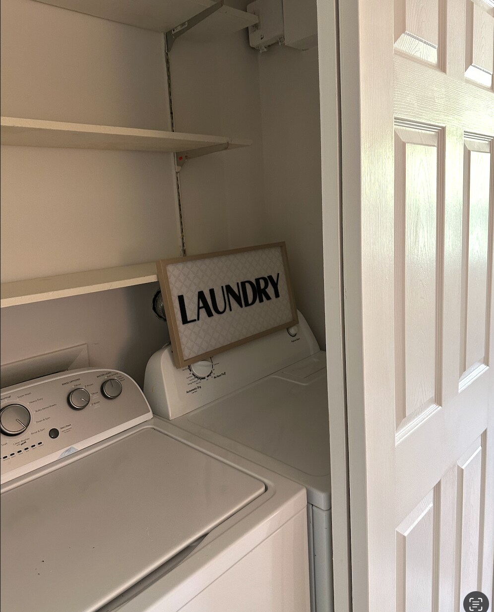 In unit washer & dryer - 91 Faith St