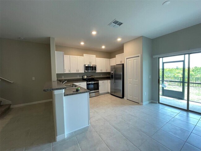 Building Photo - 3553 Bellmeade Ct