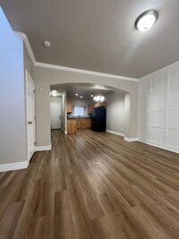 Building Photo - 3 Bedroom/2.5 Bathroom Townhome in Riverton