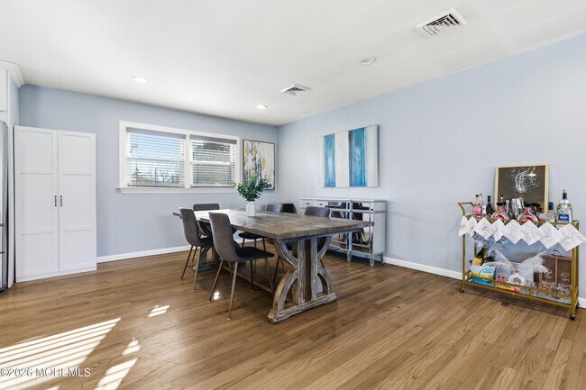 Building Photo - 280 Oakley Ave