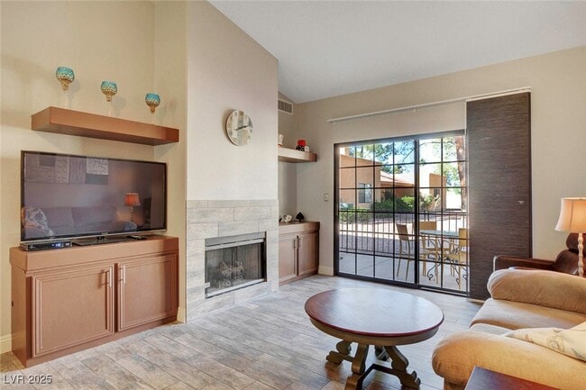 Building Photo - 2851 S Valley View Blvd