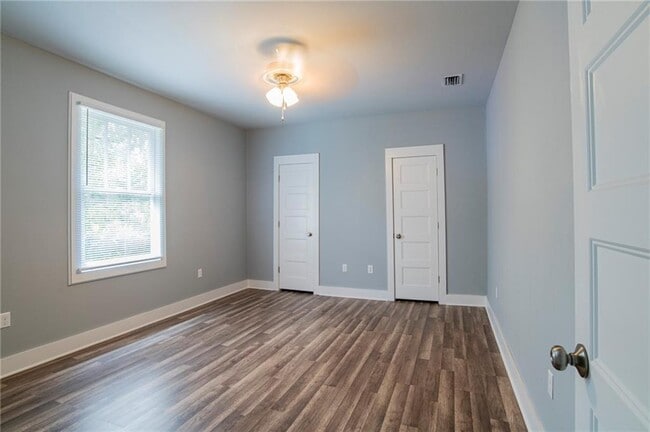 Building Photo - 358 Rapier Ave