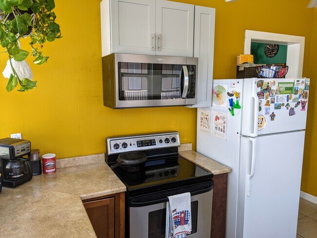 Building Photo - 2812 Dabadie St