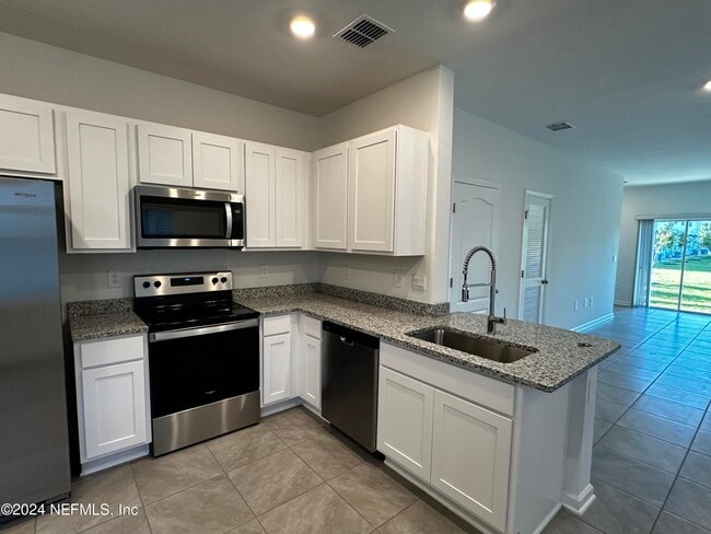 Building Photo - 35 Tidal Bch Ave