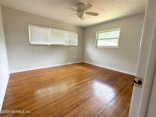 Building Photo - 5093 Ortega Cove Cir