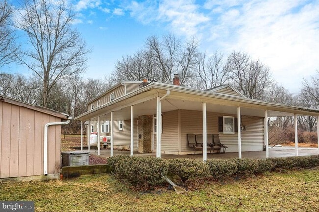 Building Photo - 685 Knight Rd