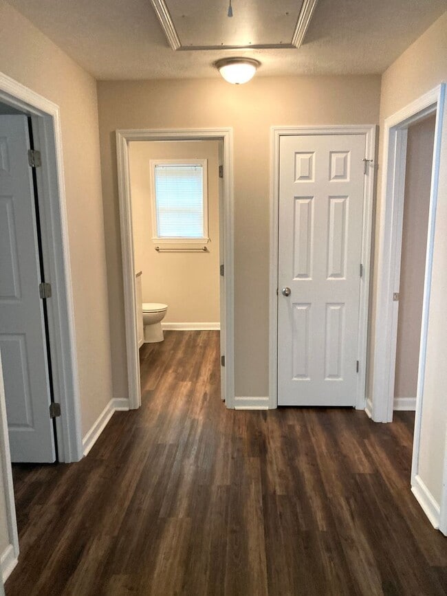 Building Photo - Charming 3 bed, 3 bath Home in Prime Augus...