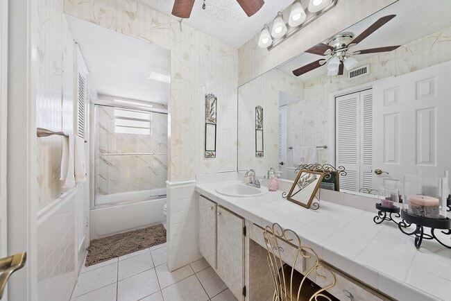 Building Photo - 3575 S Ocean Blvd