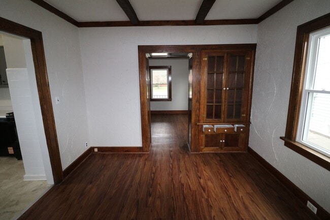 Building Photo - 4287 Rocky River Dr