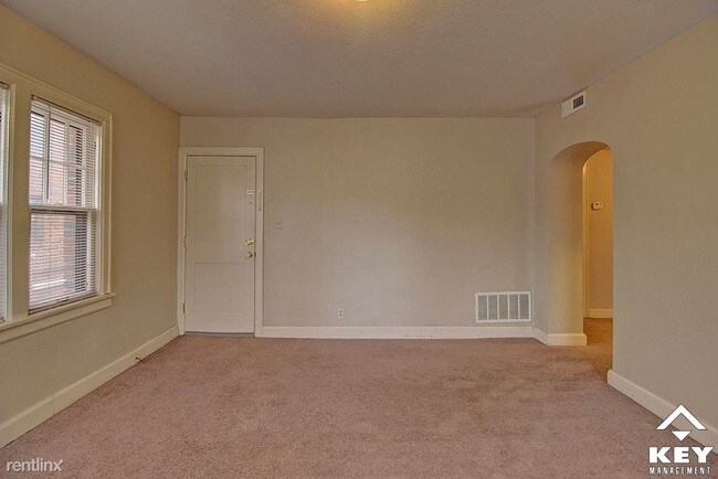 Building Photo - 1156 N Emporia St