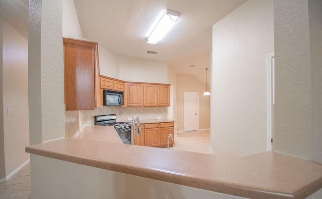 Building Photo - 312 Pheasant Ridge Dr