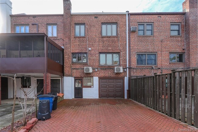 Building Photo - 67-47 Kessel St