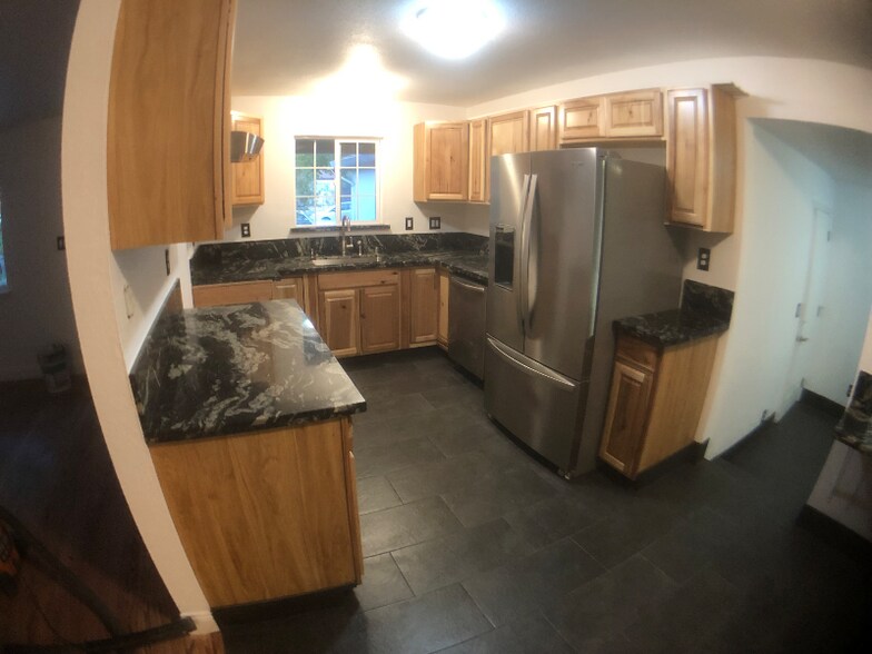 Primary Photo - 1405 Cypress Ln