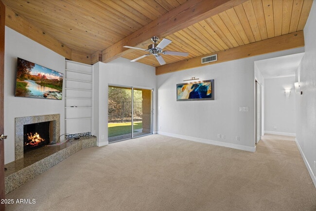 Building Photo - 4820 E Cottontail Run Rd