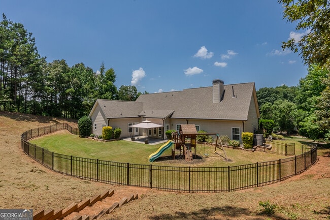 Building Photo - 120 Rosebay Ln