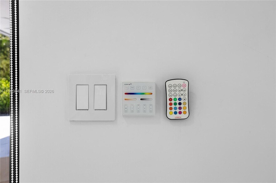 Building Photo - 1117 Adams St