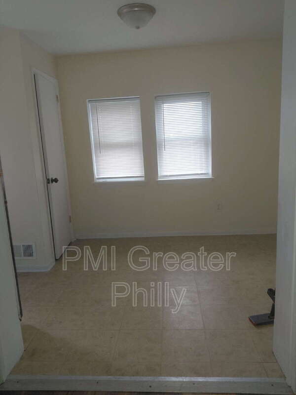 Building Photo - 5902 Belmar St
