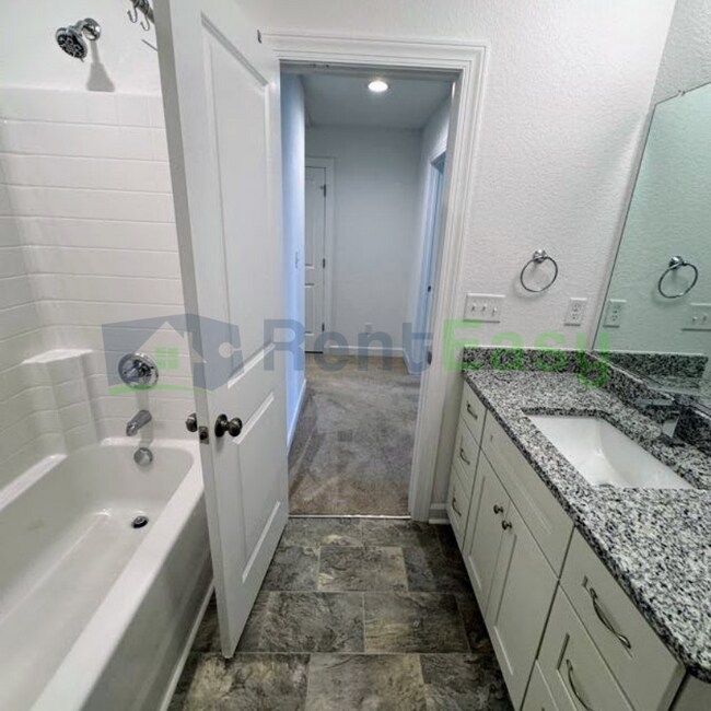 Building Photo - 2414 Trafton Pl