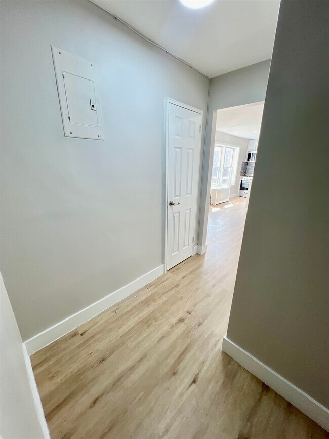 Building Photo - 7112 JFK Blvd E