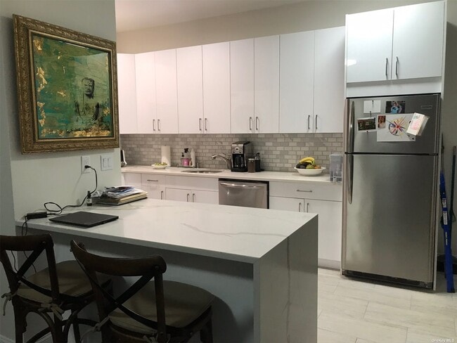 Building Photo - 3 Bryant Ave