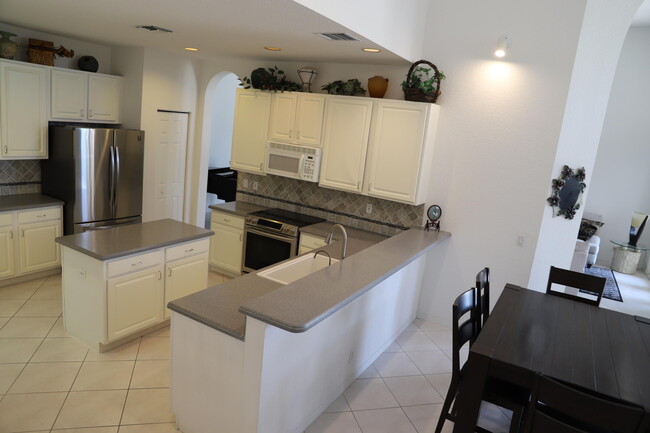 Building Photo - 11174 Winding Pearl Way