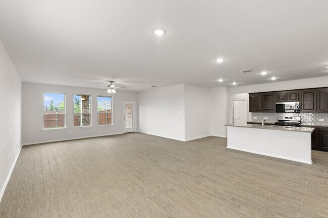 Building Photo - 344 Dairy Wy