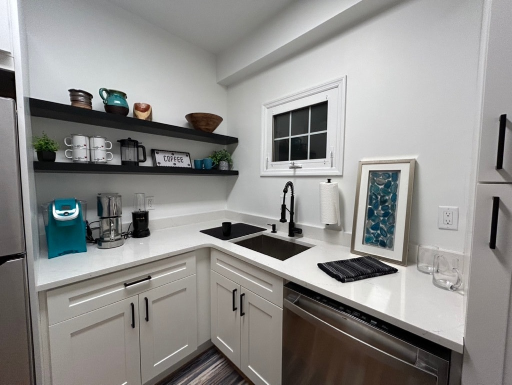 Building Photo - 16 Union St