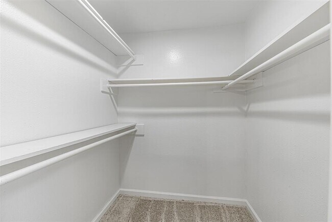 Building Photo - 5550 N Braeswood Blvd