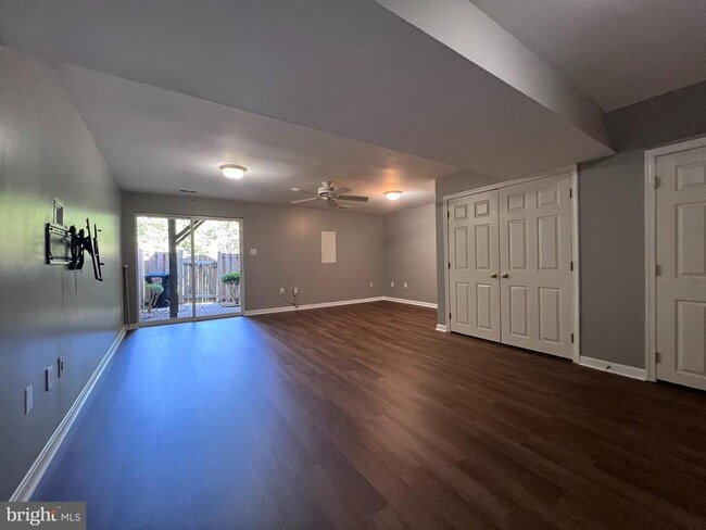 Building Photo - 6722 Emmanuel Ct