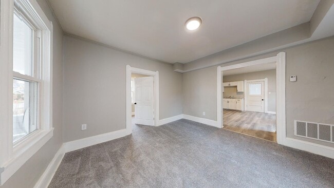 Building Photo - Old Brooklyn Area - 3 Bedroom Single Famil...
