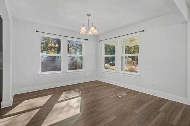 Building Photo - 5230 Richburg St