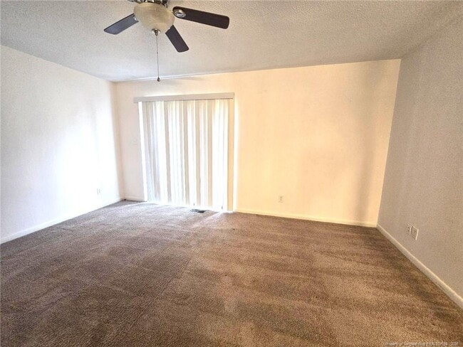 Building Photo - 6750 Irongate Dr