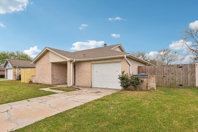 Building Photo - 14067 Towneway Dr
