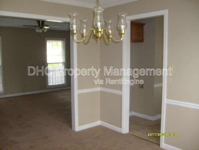 Building Photo - 3142 Ashbury Ln