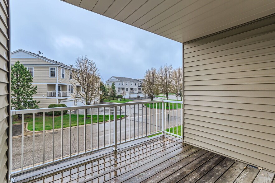 Building Photo - 15150 Fanning Dr N