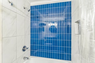 Building Photo - 695 A1A N