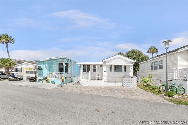 Building Photo - 10725 S Ocean Dr